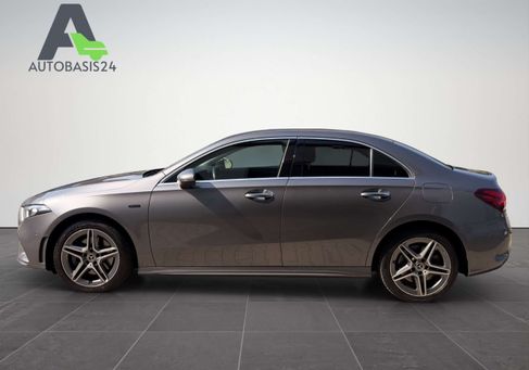 Mercedes-Benz A 250, 2021