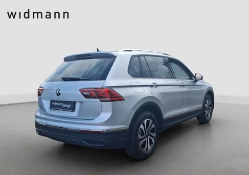 Volkswagen Tiguan, 2022 3