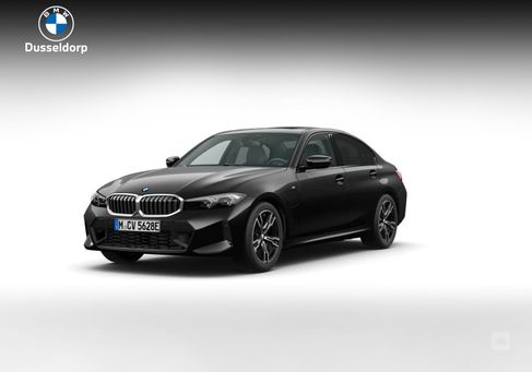 BMW 330, 2025