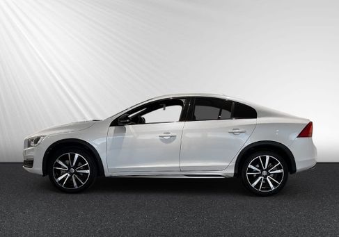 Volvo S60 Cross Country, 2016