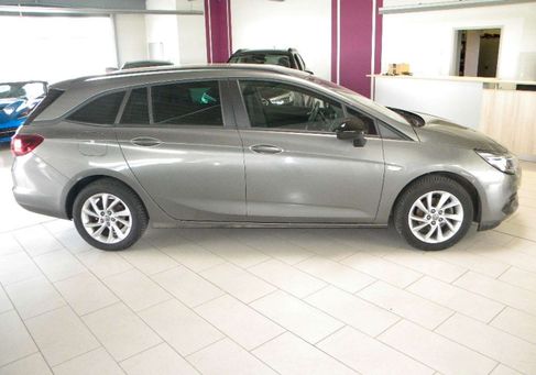 Opel Astra, 2021