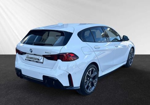 BMW 120, 2025