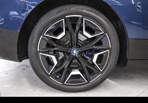 BMW iX, 2021 3