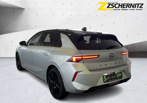 Opel Astra, 2022