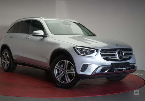 Mercedes-Benz GLC 200, 2020