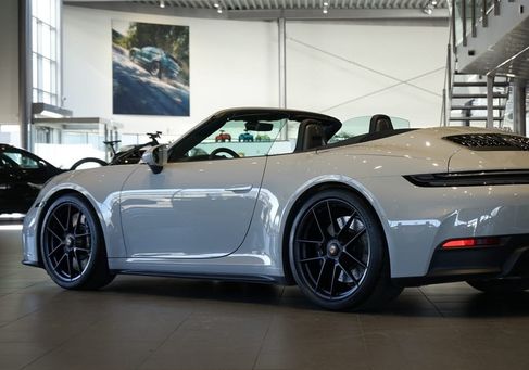 Porsche 911, 2025