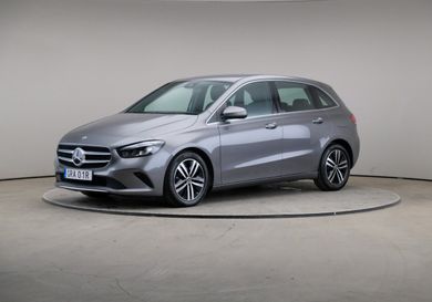 Mercedes-Benz B 200, 2022