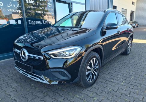 Mercedes-Benz GLA 200, 2022 3