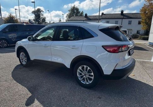 Ford Kuga, 2021