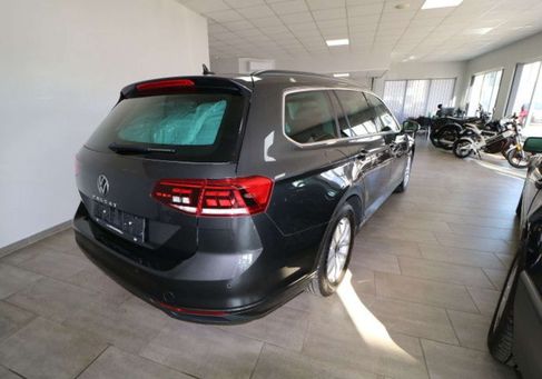 Volkswagen Passat Variant, 2022