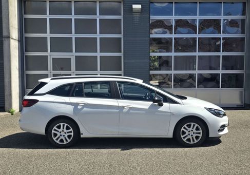 Opel Astra, 2022