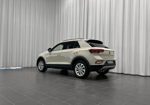 Volkswagen T-Roc, 2025 3