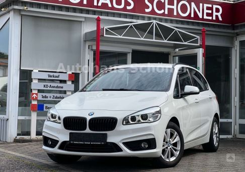 BMW 218, 2017