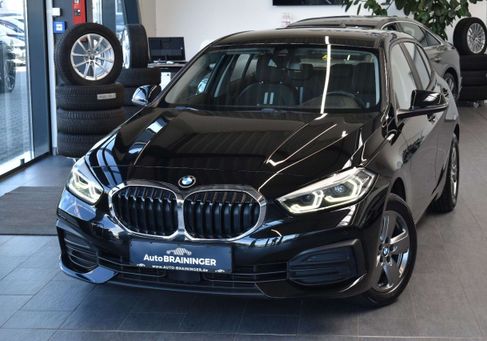 BMW 118, 2021