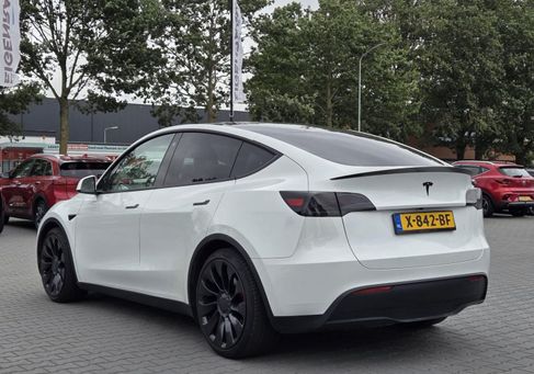 Tesla Model Y, 2022 2