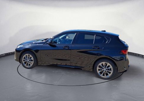 BMW 120, 2025