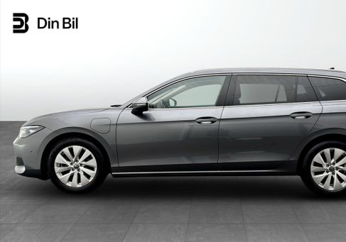 Volkswagen Passat Variant, 2025 2
