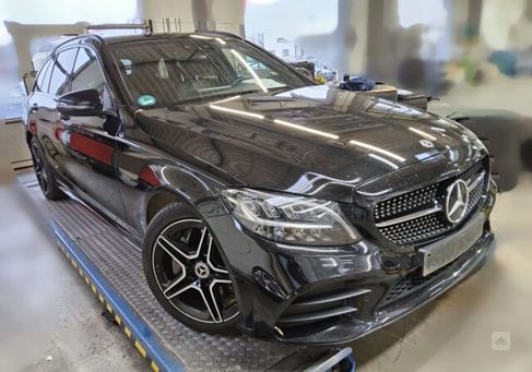 Mercedes-Benz C 300, 2020