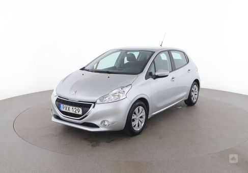 Peugeot 208, 2015