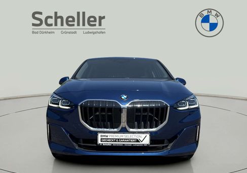 BMW 220, 2023 3