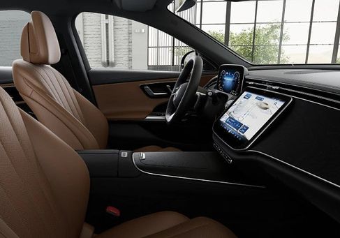 Mercedes-Benz E 300, 2026