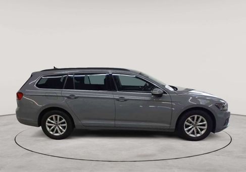 Volkswagen Passat, 2023 3