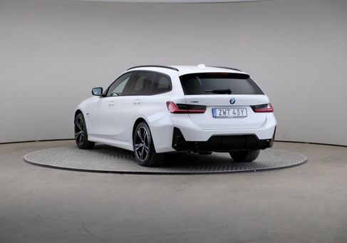 BMW 330, 2023 2