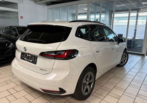 BMW 220, 2025 3