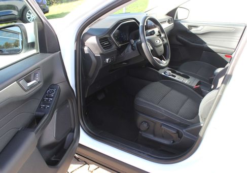Ford Kuga, 2021