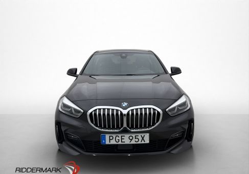 BMW 118, 2021
