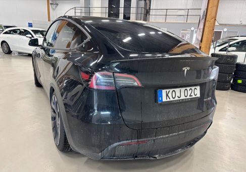 Tesla Model Y, 2023 3