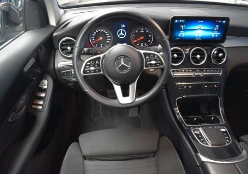 Mercedes-Benz GLC 200, 2021