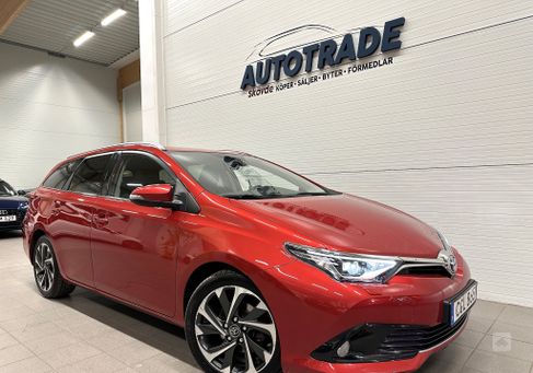 Toyota Auris Touring Sports, 2015