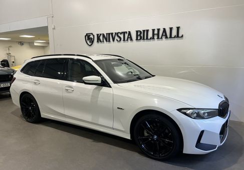 BMW 330, 2023
