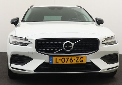 Volvo V60, 2021 3