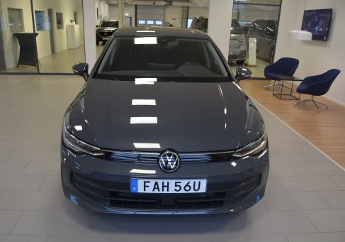 Volkswagen Golf, 2025