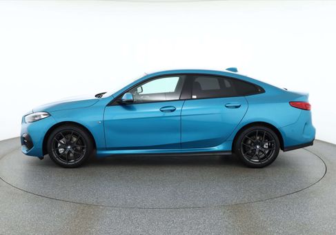 BMW 218, 2023