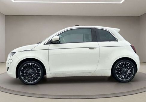 Fiat 500, 2022