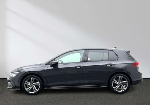 Volkswagen Golf, 2023