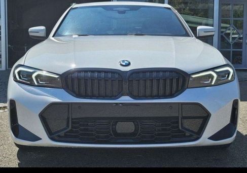 BMW 320, 2024 3