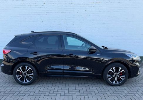 Ford Kuga, 2021