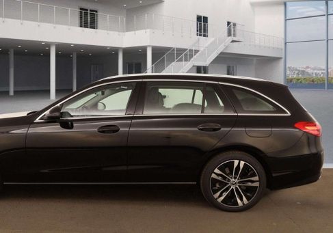 Mercedes-Benz C 300, 2023