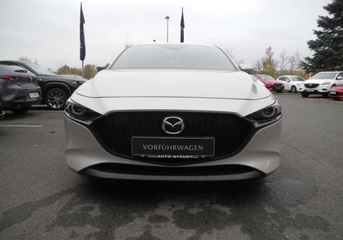 Mazda 3, 2024
