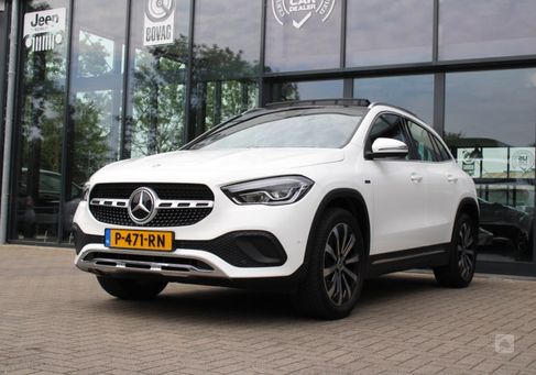 Mercedes-Benz GLA 250, 2020