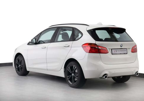 BMW 218, 2020