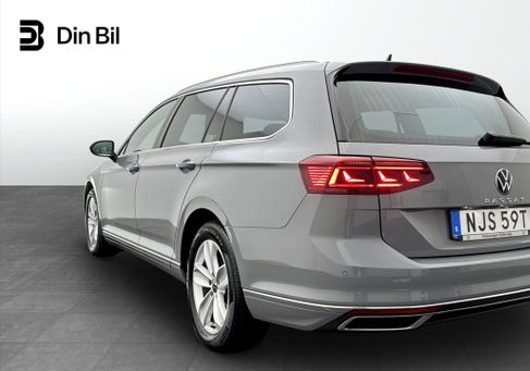 Volkswagen Passat Variant, 2023 3
