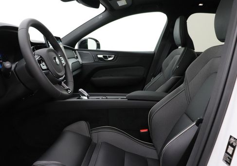 Volvo XC60, 2026 3