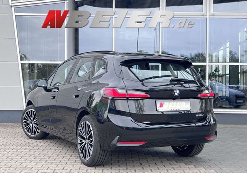 BMW 218, 2025 3