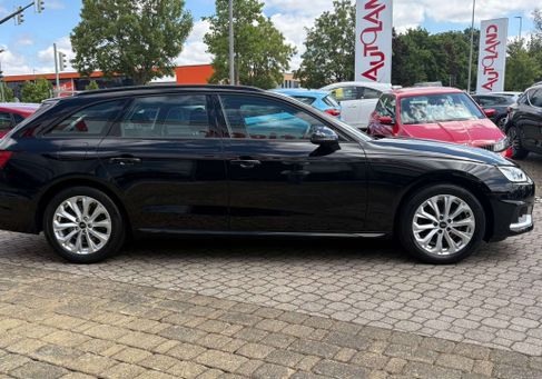 Audi A4, 2023