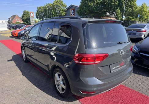 Volkswagen Touran, 2018 3
